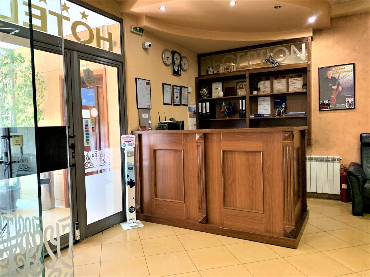 Hotel Trayana Stara Zagora Ngoại thất bức ảnh